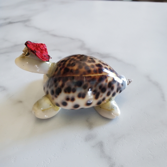 Tiny Sea Shell Turtle Figurine - Picture 11 of 14
